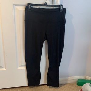 Yogalicious “Lux” High Waisted Capris, Black, Size Medium